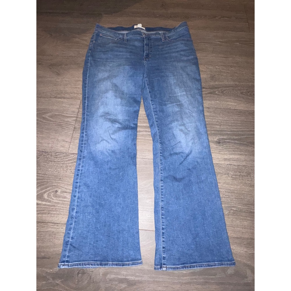 Madewell Kick Out Full Length High Rise Flare Jeans Blue Medium‎ Wash Size 33